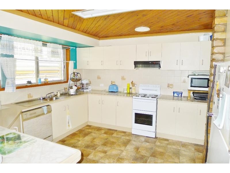 9 Gympie st, Torbanlea QLD 4662
