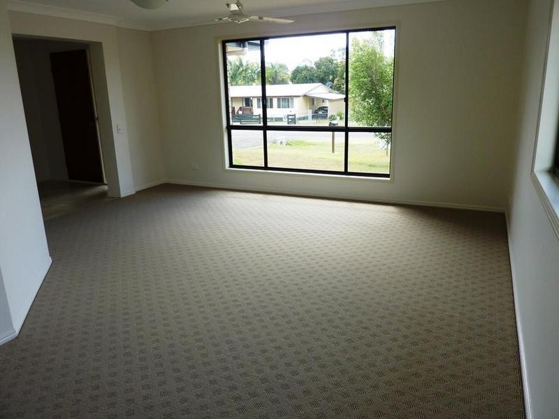 10 Charles St, Howard QLD 4659