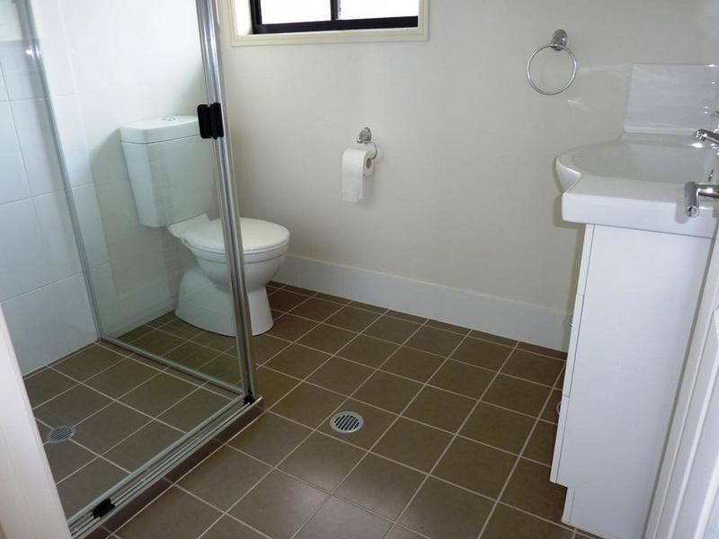 10 Charles St, Howard QLD 4659