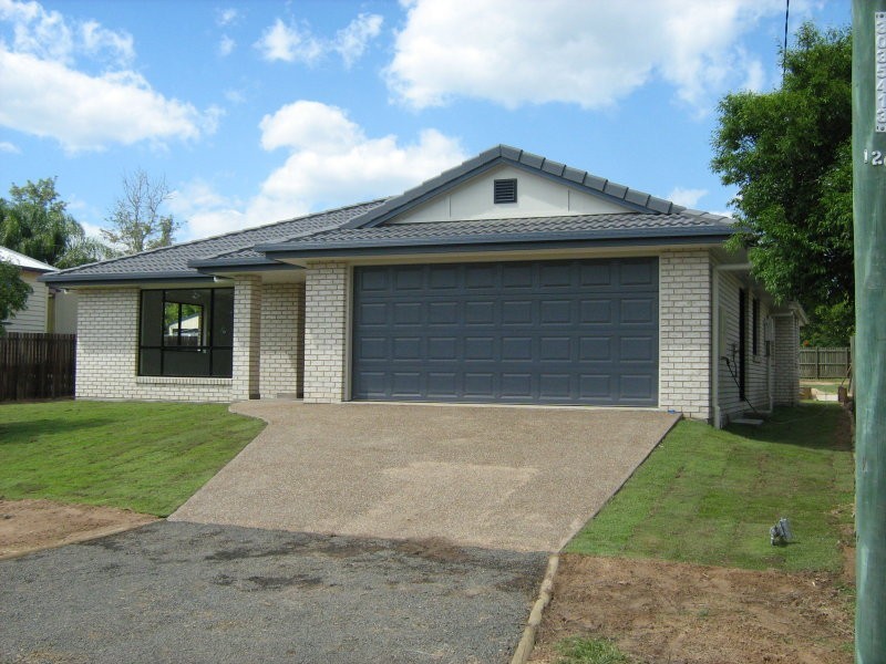 10 Charles St, Howard QLD 4659