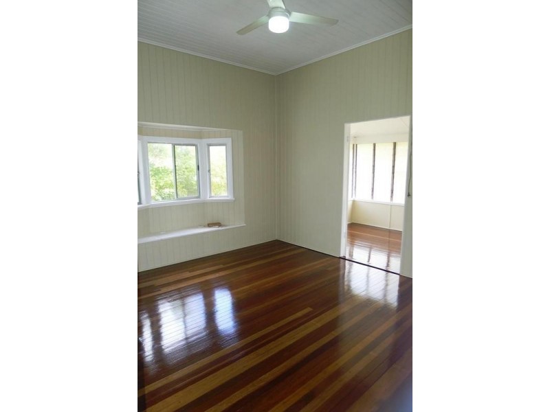 2-4 Hartley St, Torbanlea QLD 4662