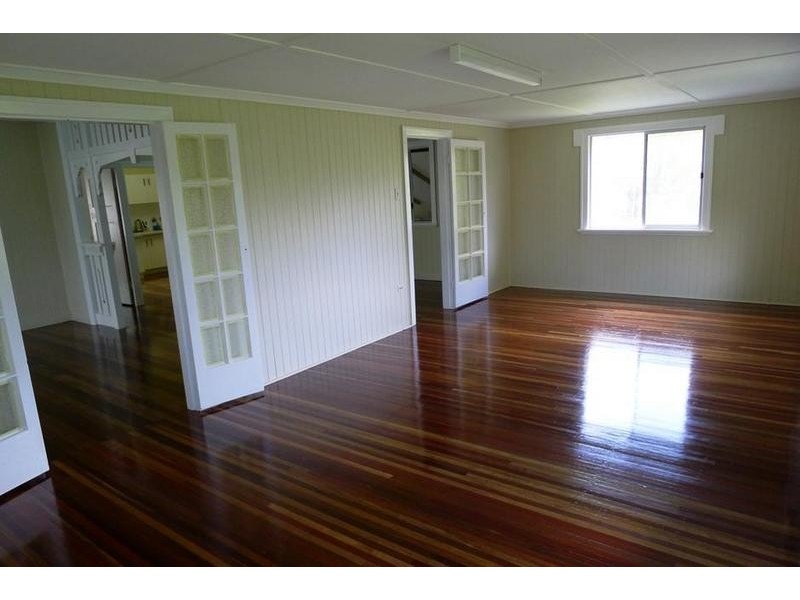 2-4 Hartley St, Torbanlea QLD 4662