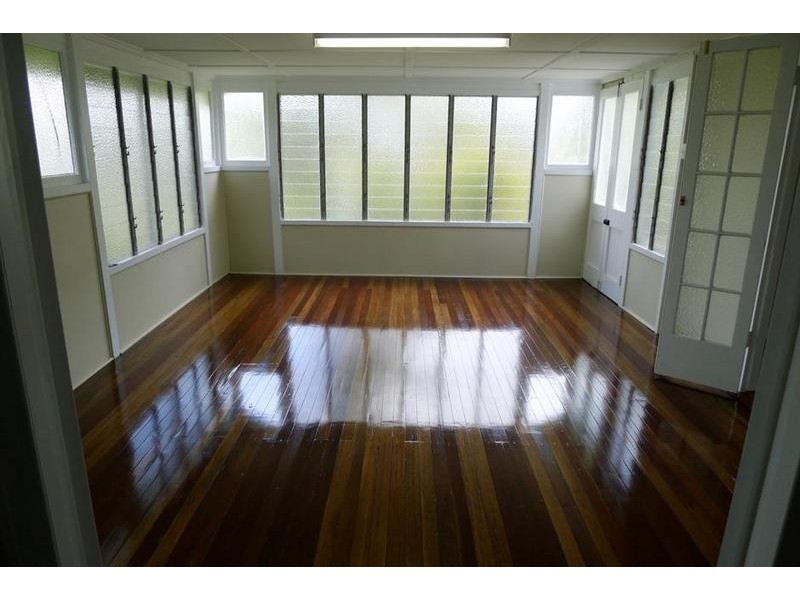 2-4 Hartley St, Torbanlea QLD 4662