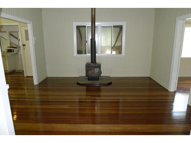 2-4 Hartley St, Torbanlea QLD 4662