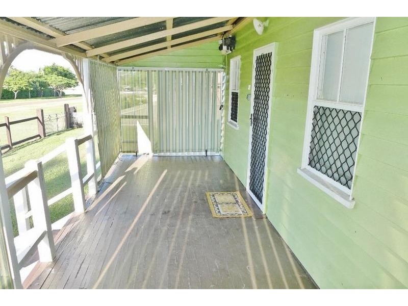 11 Eglington St, Torbanlea QLD 4662