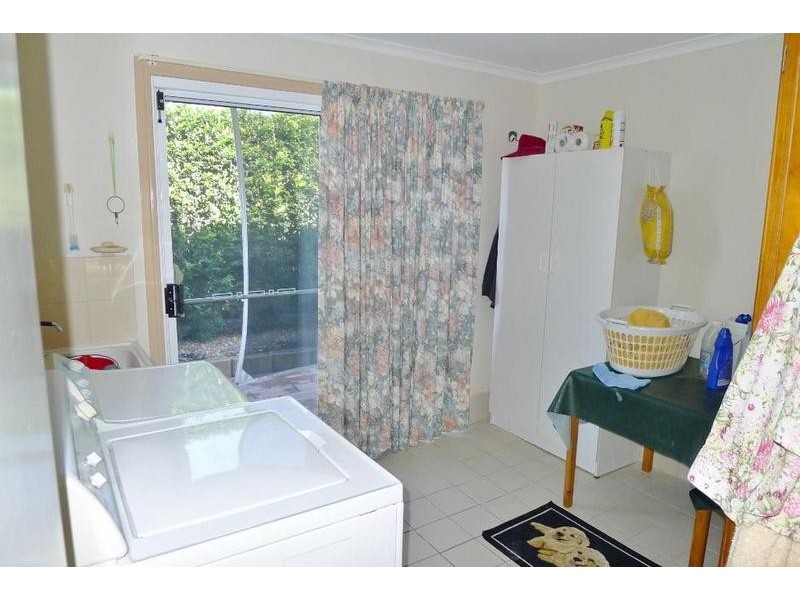 8 PRAWLE ST, Howard QLD 4659