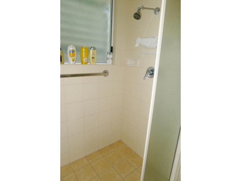 8 PRAWLE ST, Howard QLD 4659