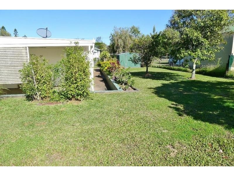 21 Arthur St, Howard QLD 4659