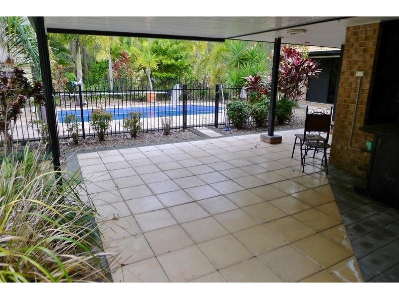 105 Todd St, Torbanlea QLD 4662