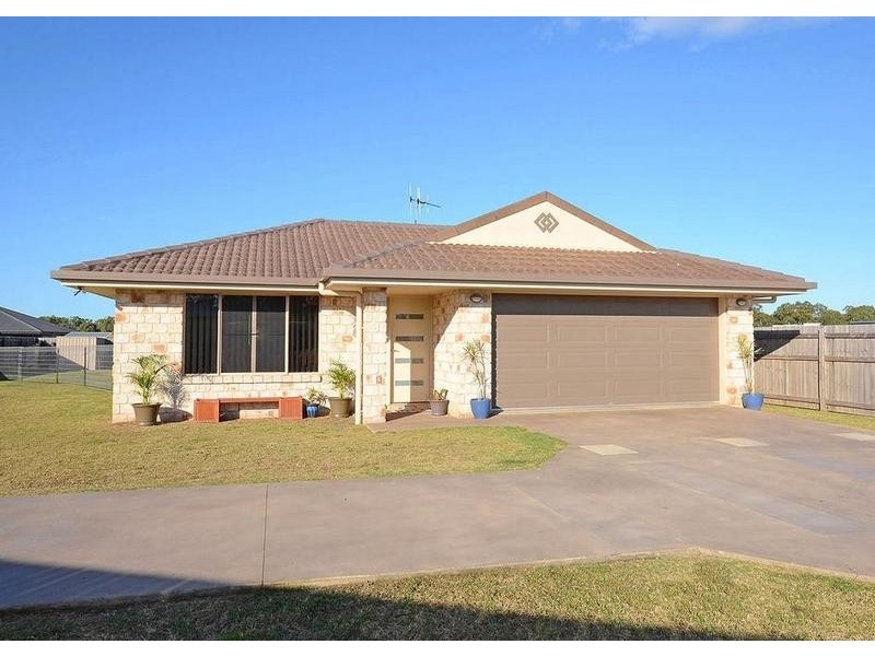 33 Fraser Waters Pde, Toogoom QLD 4655