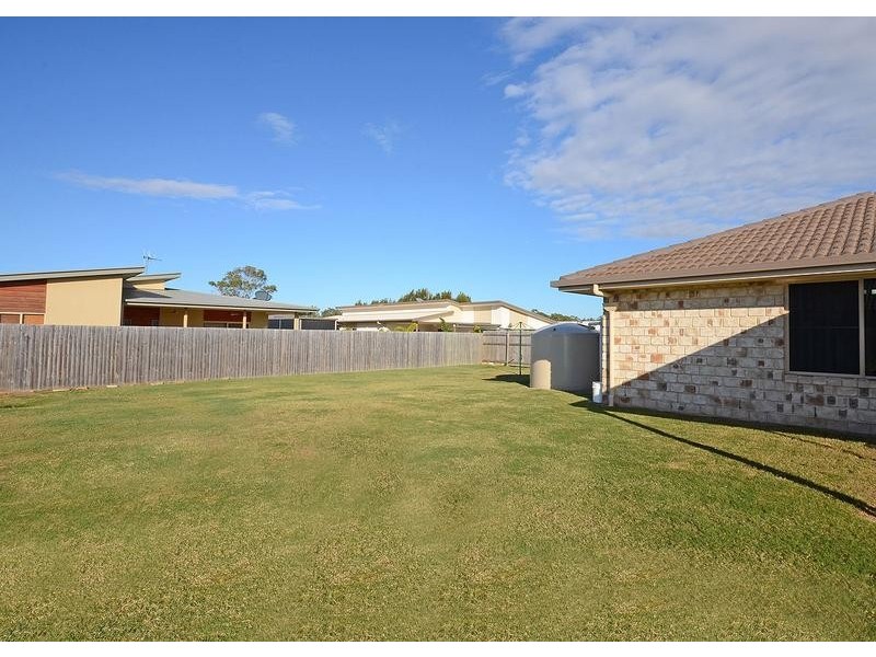 33 Fraser Waters Pde, Toogoom QLD 4655