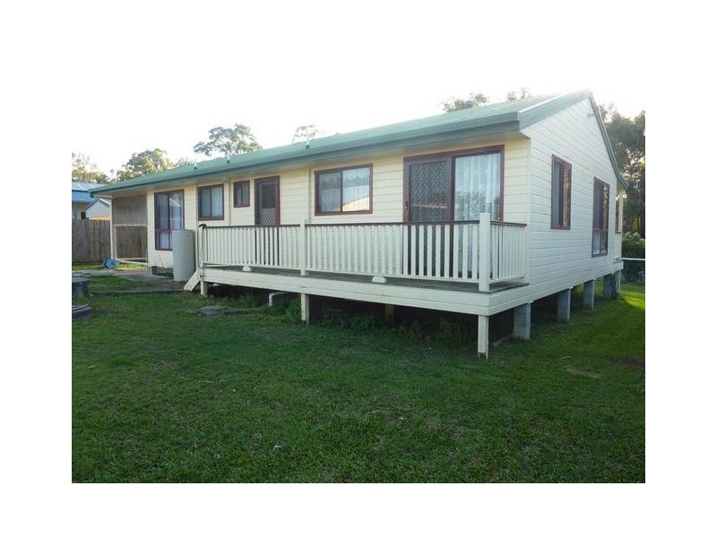 16 PRAWLE ST, Howard QLD 4659