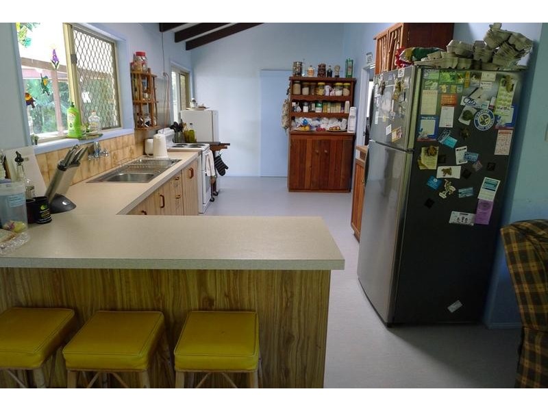 76 Pacific Haven Dr, Howard QLD 4659