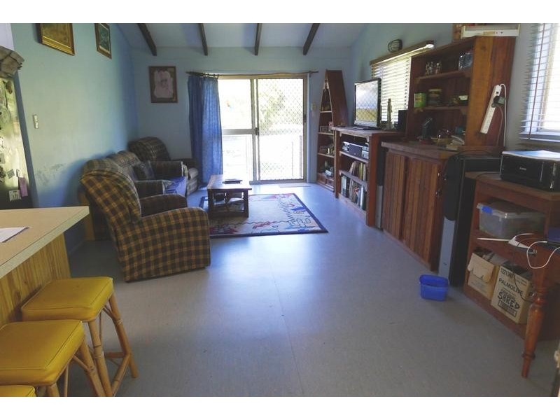 76 Pacific Haven Dr, Howard QLD 4659