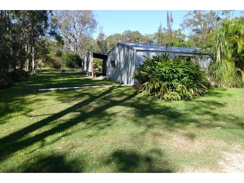 76 Pacific Haven Dr, Howard QLD 4659