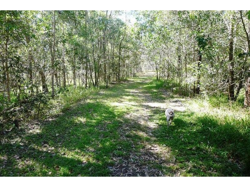 76 Pacific Haven Dr, Howard QLD 4659