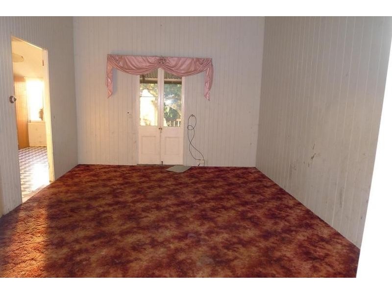 8-10 Whitley Street, Howard QLD 4659