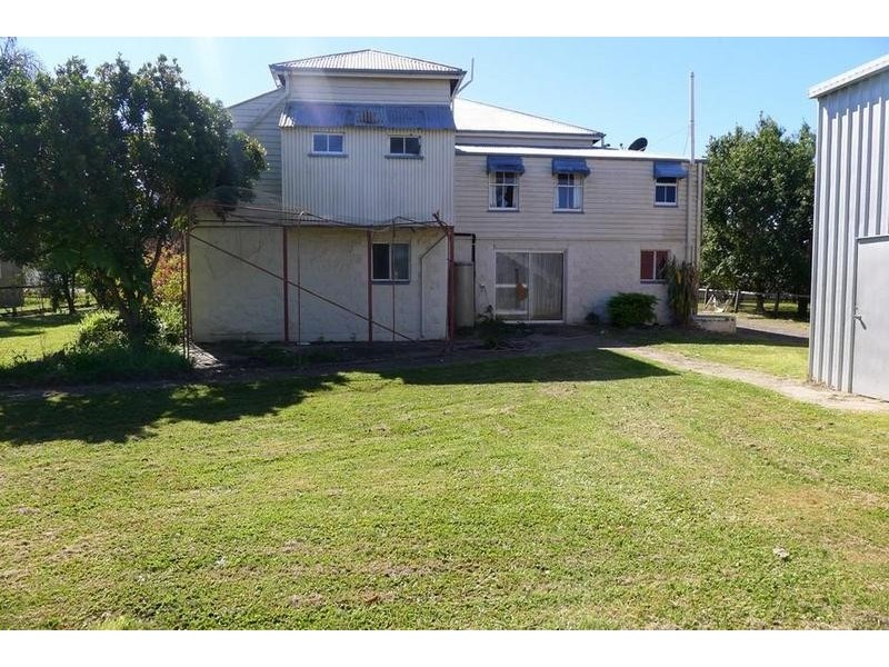 8-10 Whitley Street, Howard QLD 4659