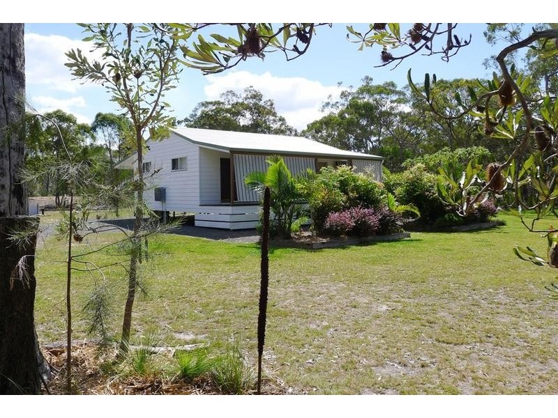 21 Ranch Park Dr, Pacific Haven QLD 4659