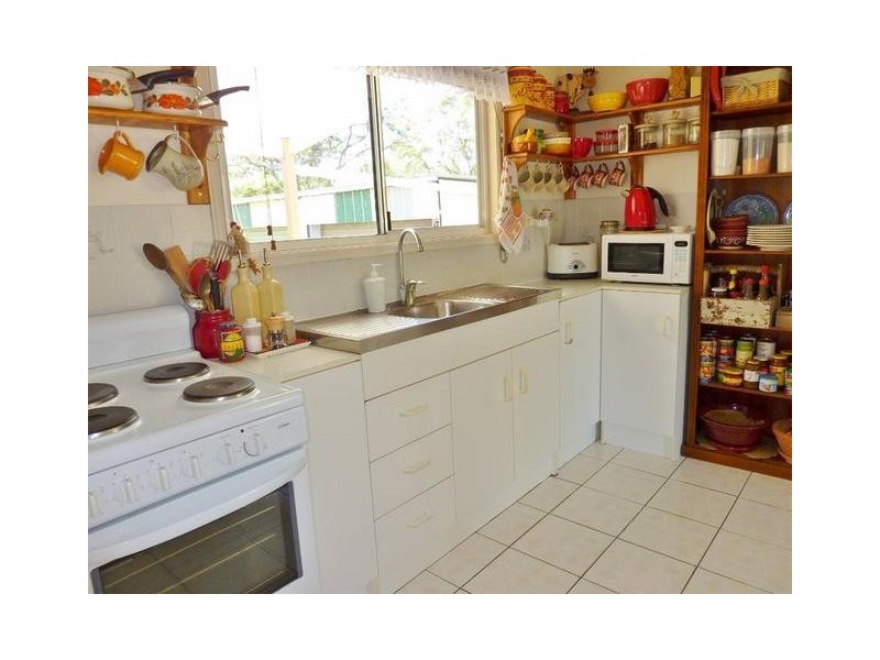 21 Ranch Park Dr, Pacific Haven QLD 4659