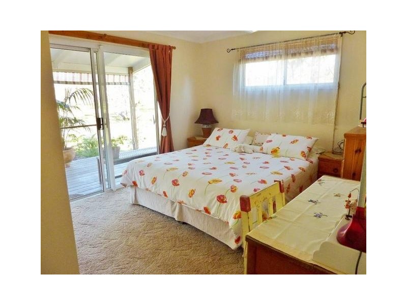 21 Ranch Park Dr, Pacific Haven QLD 4659