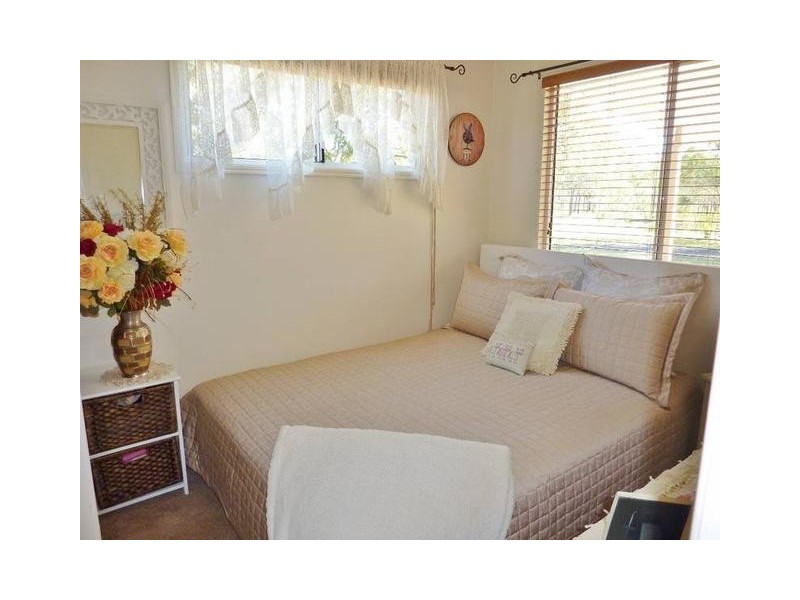 21 Ranch Park Dr, Pacific Haven QLD 4659