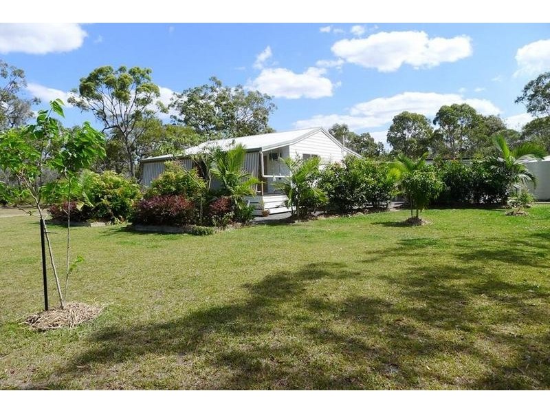 21 Ranch Park Dr, Pacific Haven QLD 4659