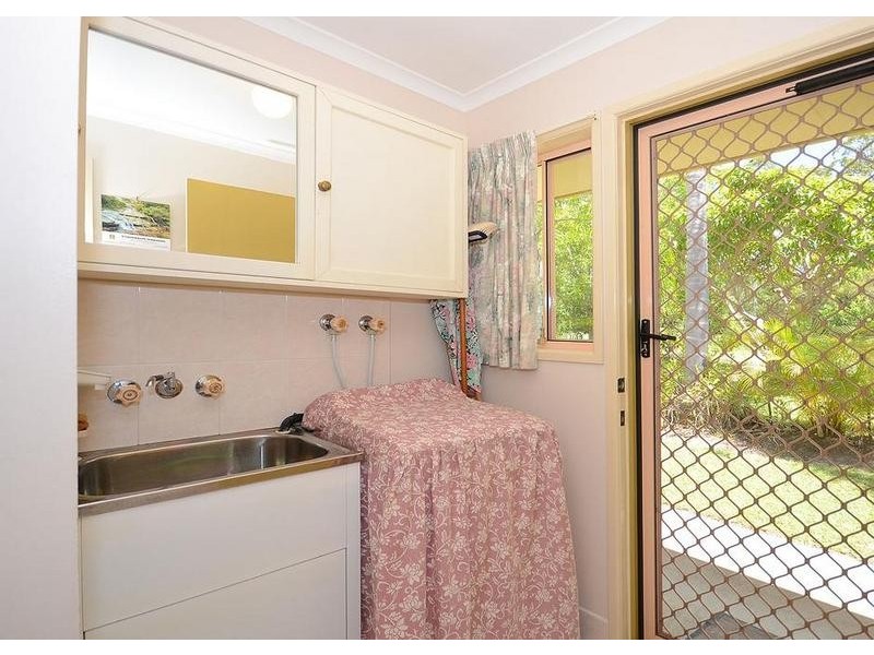 2-14 Thomas St, Howard QLD 4659