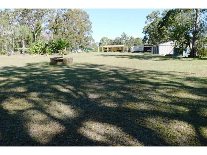 39 Raintree Ave, Burrum Heads QLD 4659