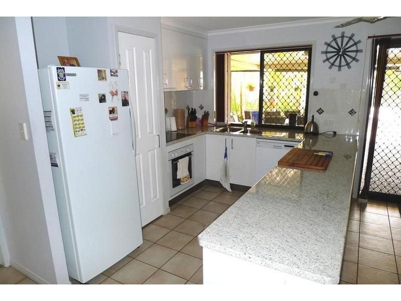 32 Beach Dve, Burrum Heads QLD 4659