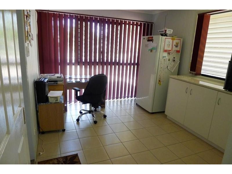 32 Beach Dve, Burrum Heads QLD 4659