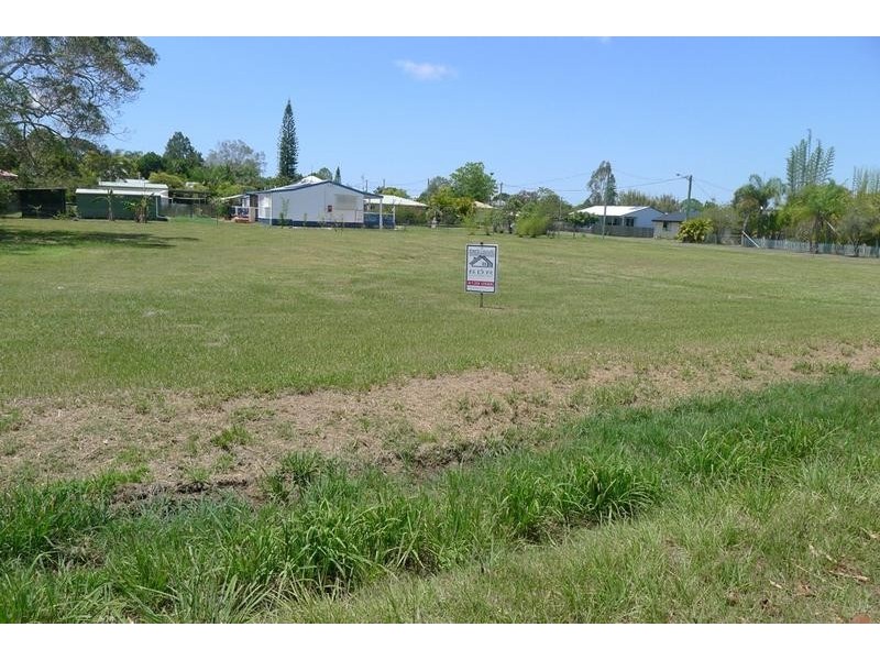 89 Thomas St, Howard QLD 4659