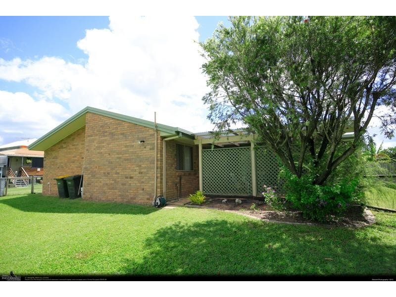 28 Hunter St, Torbanlea QLD 4662