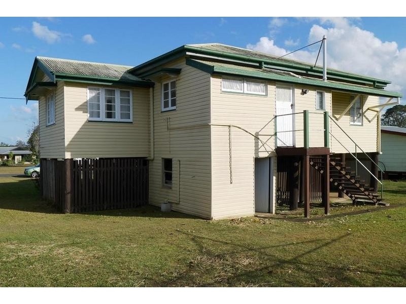 13 Union St, Torbanlea QLD 4662