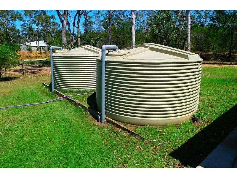 8 Island Close, Pacific Haven QLD 4659