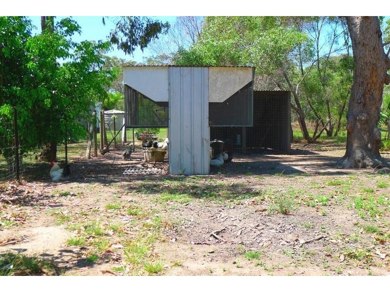 8 Island Close, Pacific Haven QLD 4659