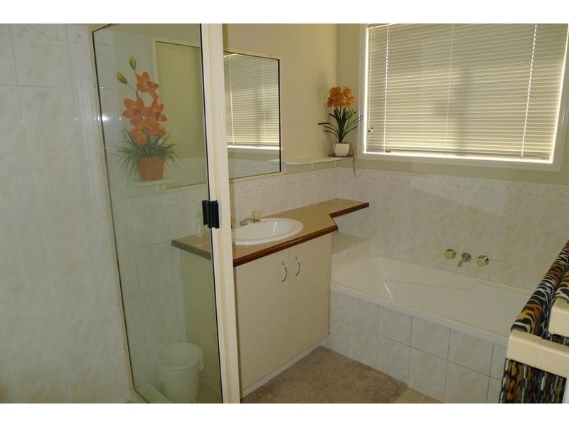 19 White St, Howard QLD 4659