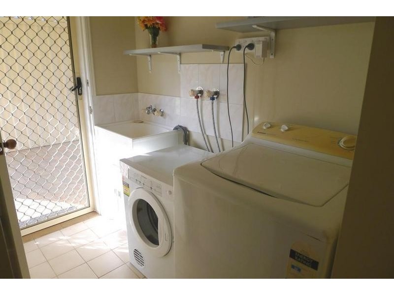 19 White St, Howard QLD 4659