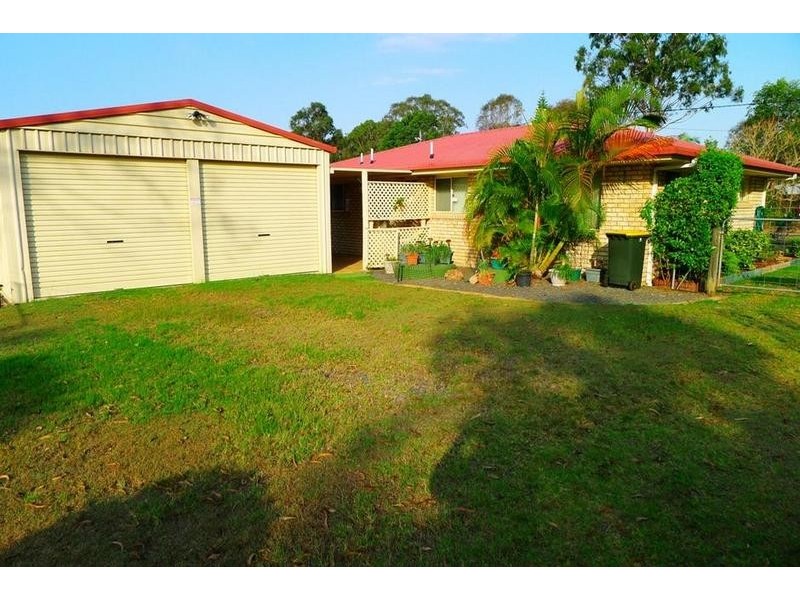 19 White St, Howard QLD 4659