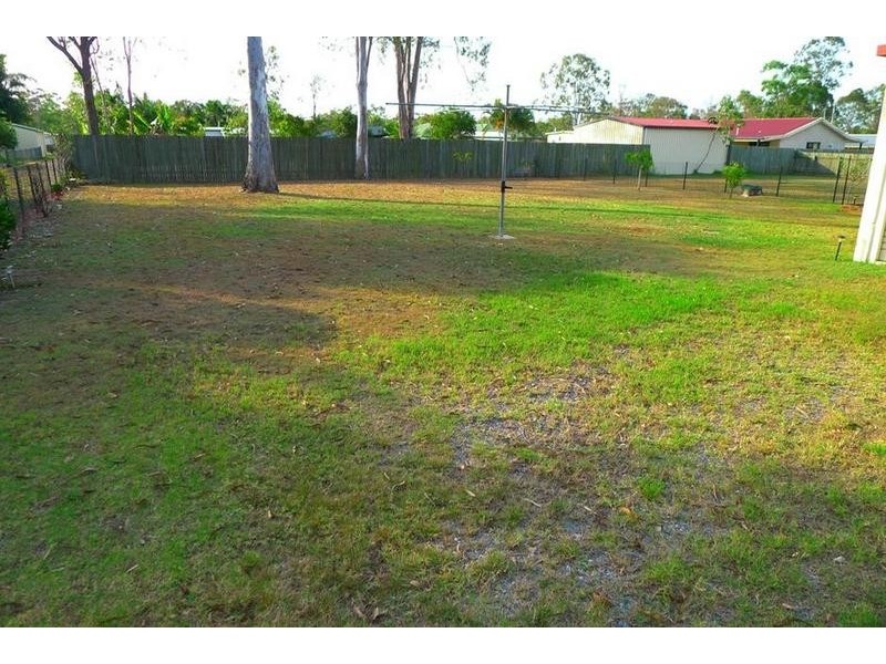 19 White St, Howard QLD 4659