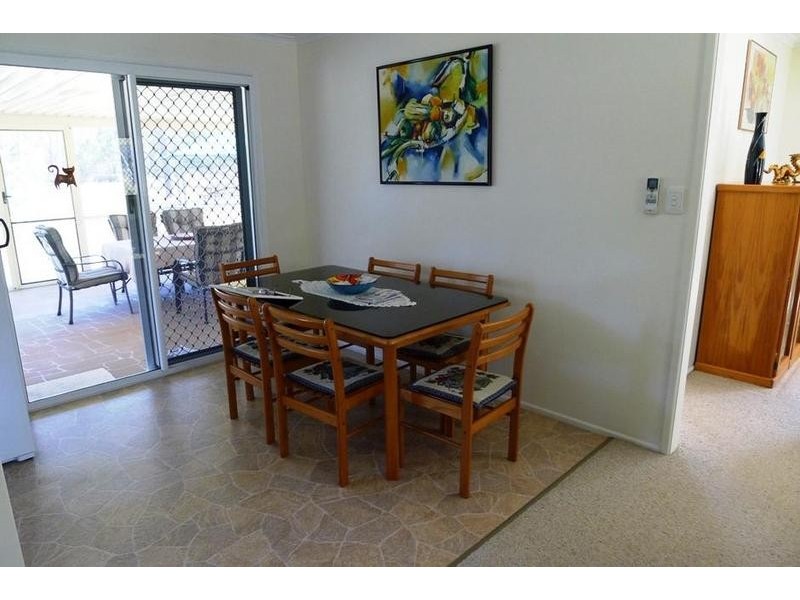 4 Jacqueline Dr, Pacific Haven QLD 4659