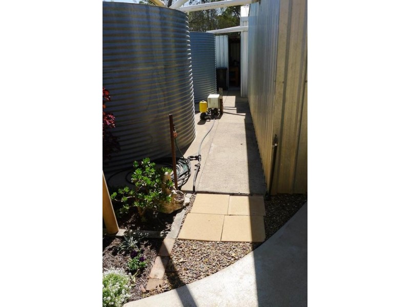 4 Jacqueline Dr, Pacific Haven QLD 4659