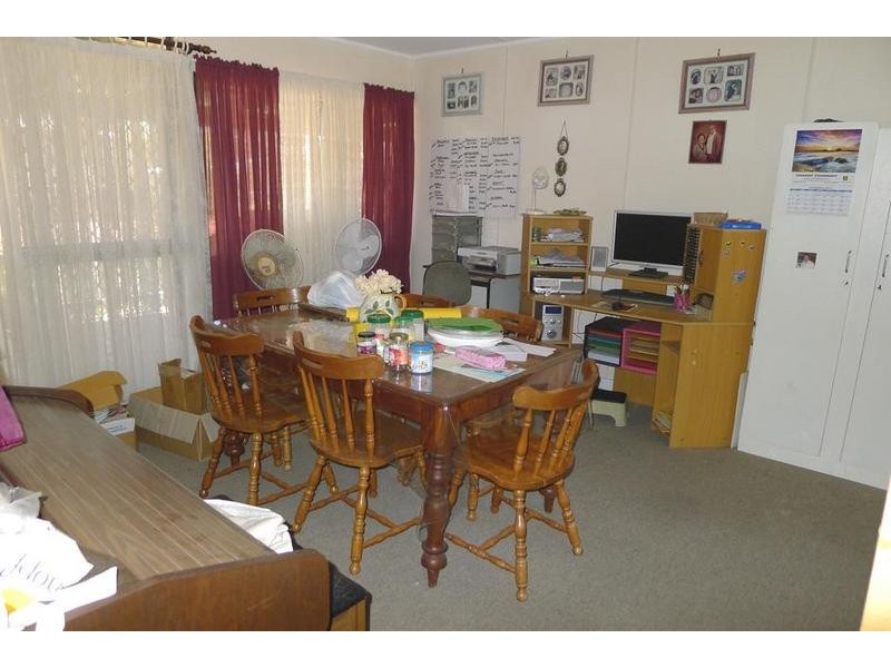 96 Thomas St, Howard QLD 4659