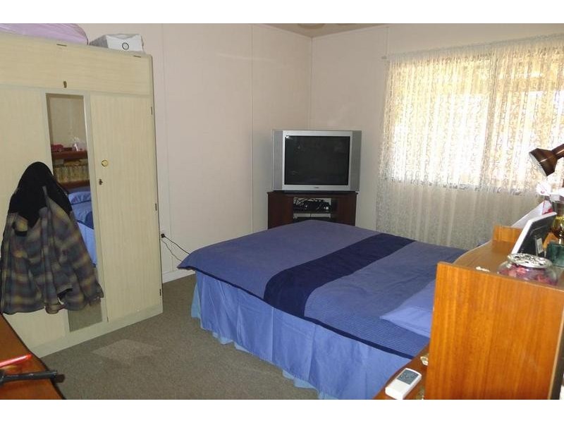 96 Thomas St, Howard QLD 4659