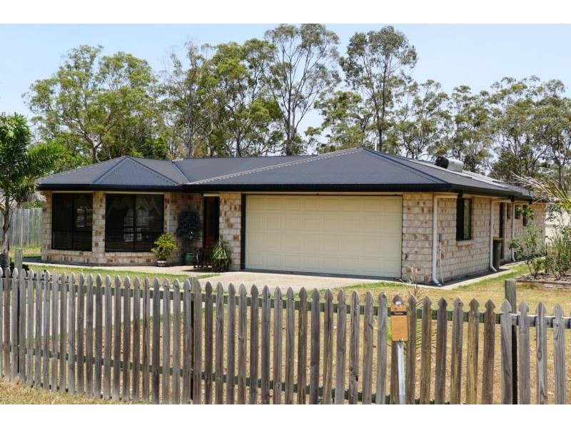 52 Hunter St, Torbanlea QLD 4662