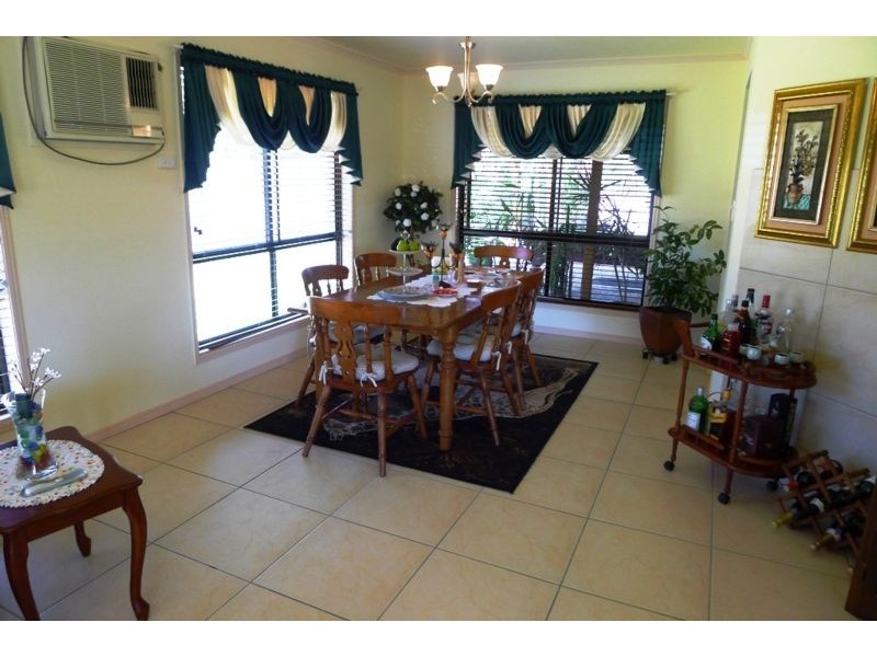 52 Hunter St, Torbanlea QLD 4662