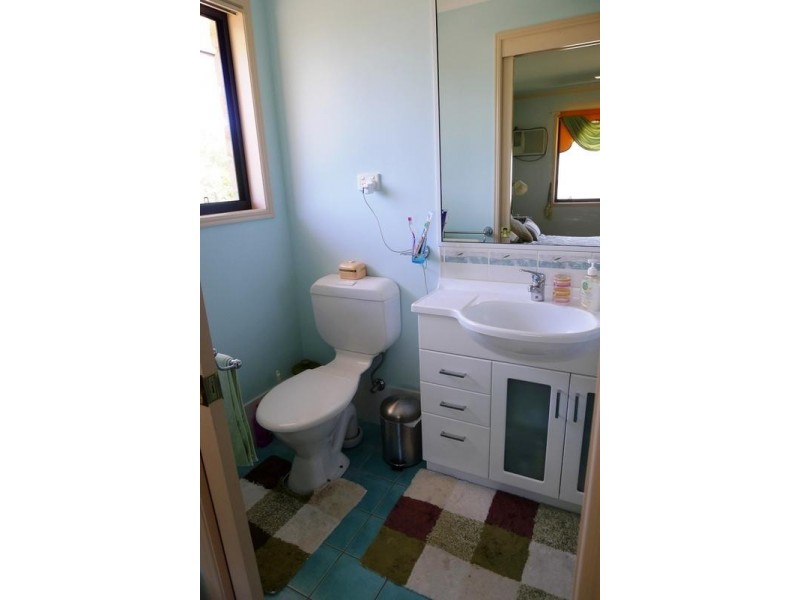 52 Hunter St, Torbanlea QLD 4662