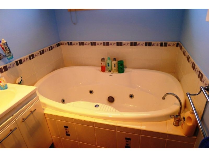 52 Hunter St, Torbanlea QLD 4662