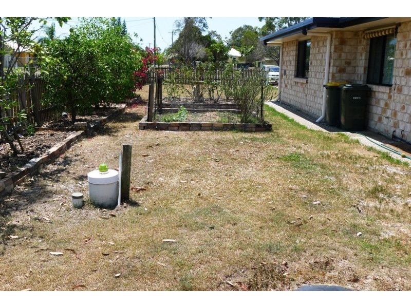 52 Hunter St, Torbanlea QLD 4662