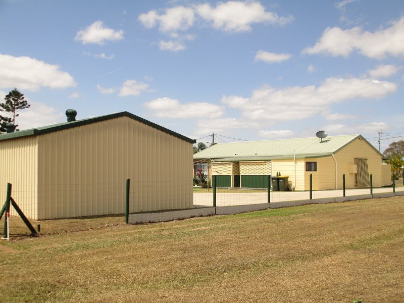 83 Watkins St, Howard QLD 4659